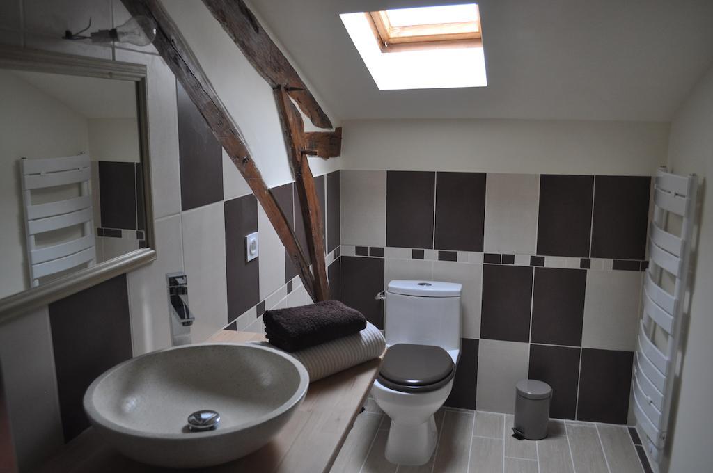 Chambres D'Hotes La Grange Au Bois Champagne-et-Fontaine Exterior foto